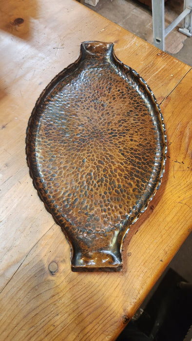 OVOID HAMMERED COPPER TRAY