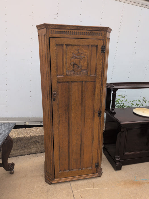 SINGLE DOOR OAK HALL ROBE WITH CARVED SHIP