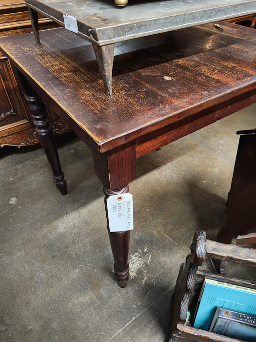 SQUARE PUB TABLE