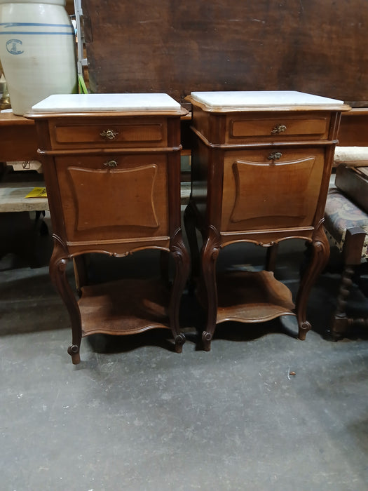 PAIR OF LOUIS XV  MARBLE TOP MAHOGANY NIGHT STANDS