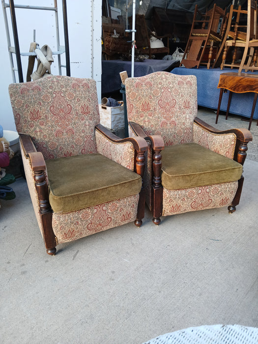 PAIR OF ENGLISH OAK LOUNGE CHAIRS