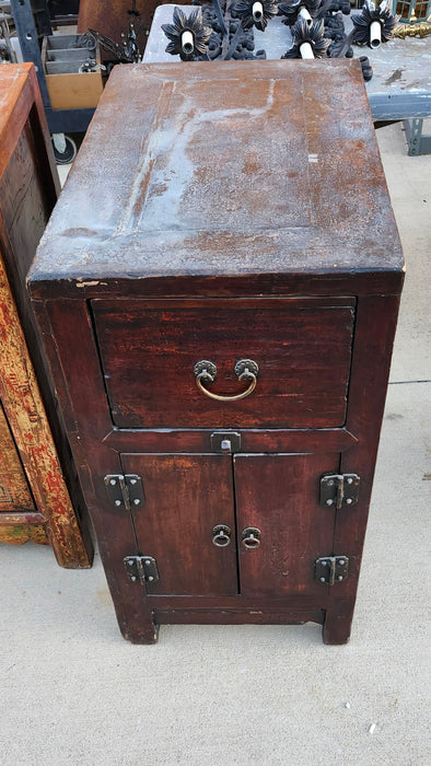 NARROW DEEP CHINESE LOW CABINET WITH 1 DRAWER