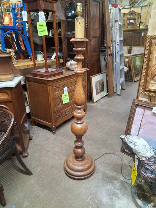 ALDER WOOD TURNED FLOOR LAMP