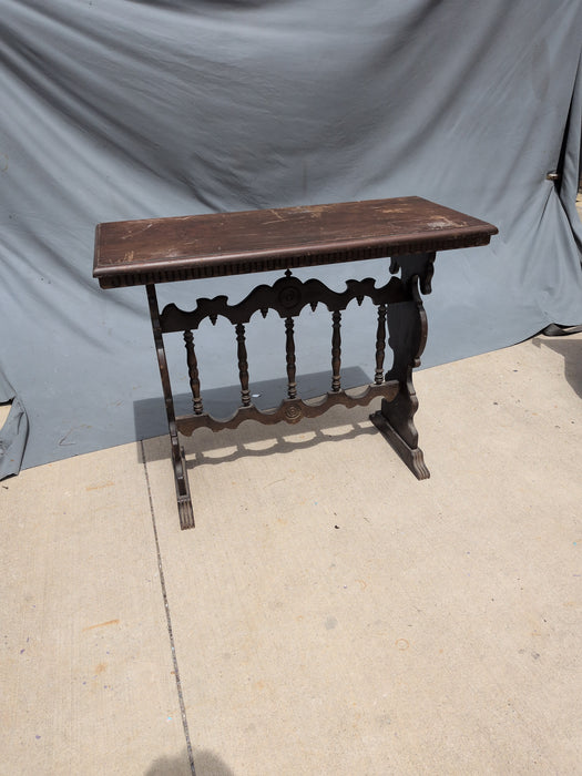 AMERICAN 1920s SMALL CONSOLE TABLE