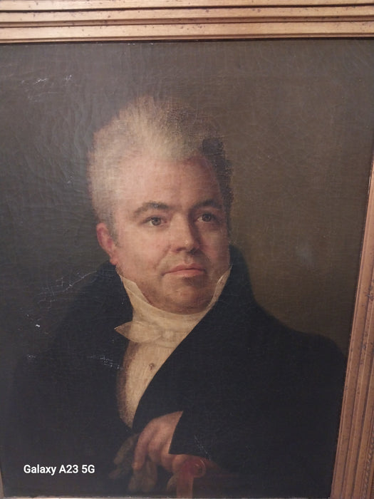 ORNATE GILT FRAMED OIL PORTRAIT PAINTING OF AN AVUNCULAR MAN