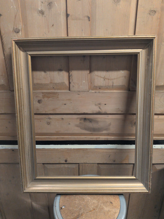 GILT WOOD FLARED FRAME