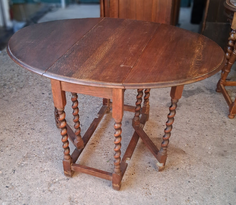 SMALL BARLEY TWIST DROP LEAF TABLE