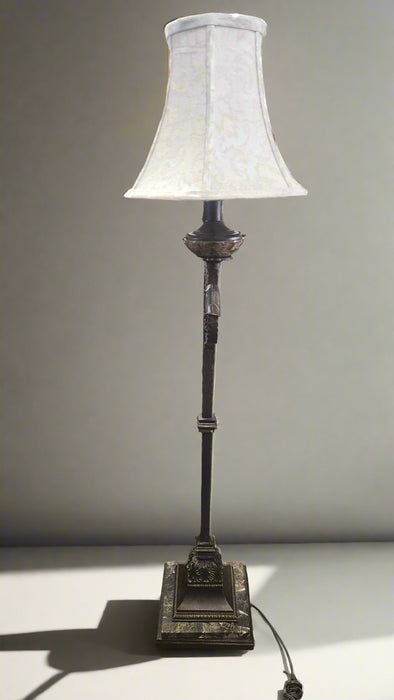 IRON FLOOR LAMP