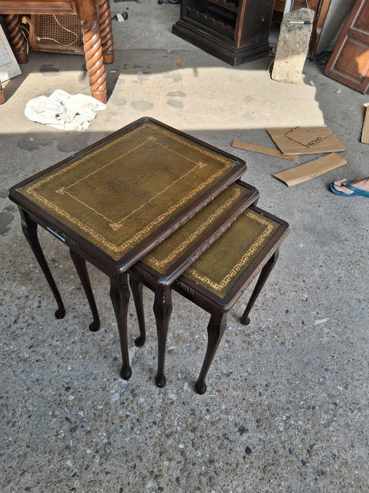 SET OF 3 ENGLISH NESTING TABLES WITH GREEN LEATHER