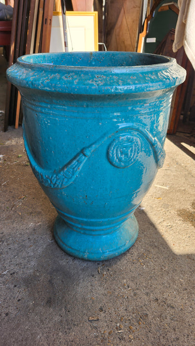 TURQOUISE LARGE PLANTER FESTOONED