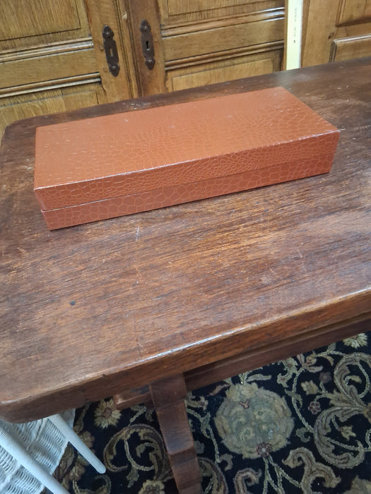 PAIR OF NEIMAN MARCUS SILVER PLATE HORS D'OEUVRES DISHES