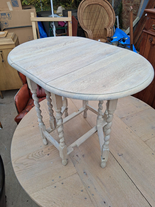 WHITE WASH BARLEY TWIST DROP LEAF TABLE