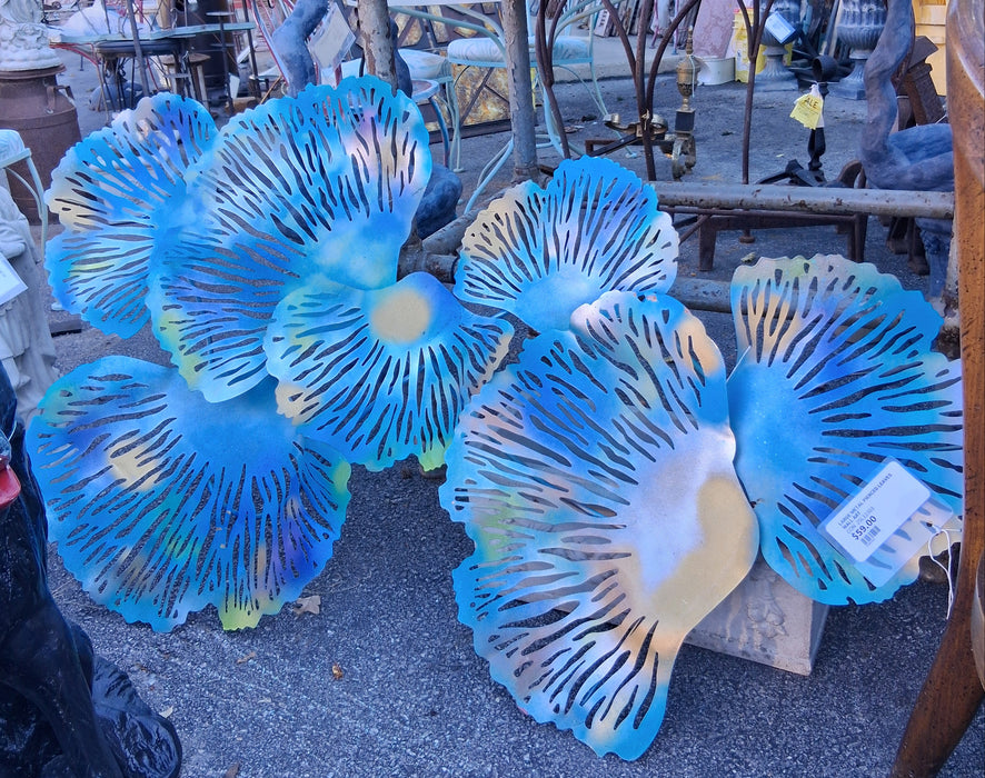 LARGE METAL PIERCED TURQUOISE LEAVES WALL ART