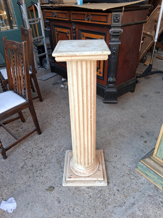 PAINTED FLUTED SHORT COLOMN PEDESTAL