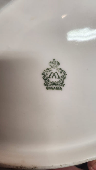 MEDIUM BAVARIA TRAY WITH FLORAL CENTER AND GOLD TRIM