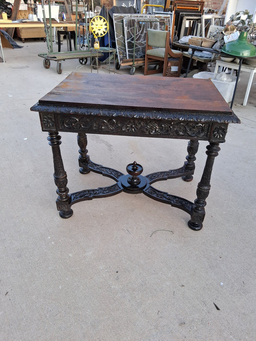 SMALL SINGLE DRAWER FRENCH OAK DESK