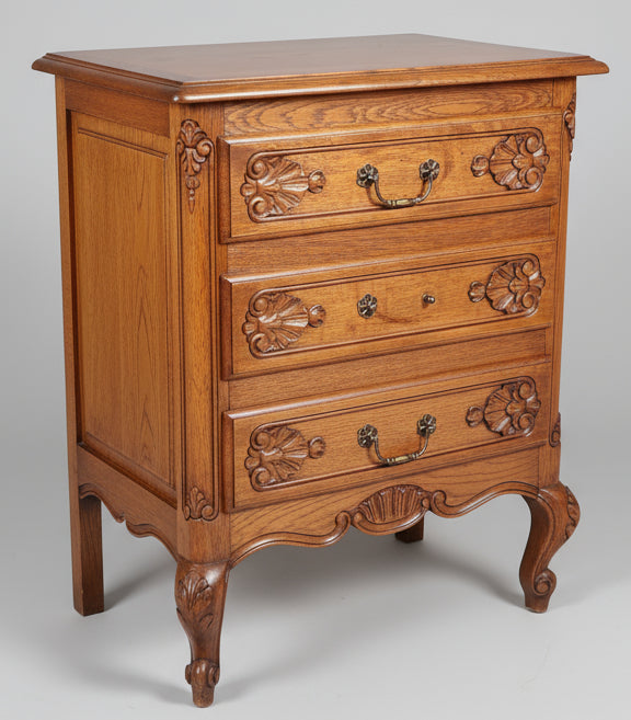 3 DRAWER SMALL COUNRTY FRENCH OAK  CHEST