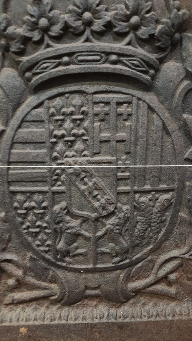 IRON FIRE FRONT WITH CROWN AND CREST