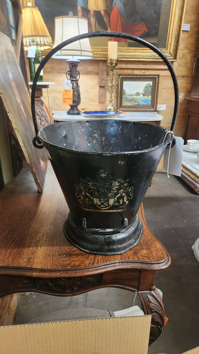 BLACK SHORT COAL BUCKET