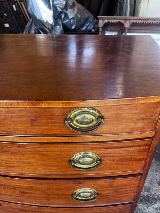 EARLY 19TH CENTURY SHERATON STYLE 3 DRAWER BOWFRONT CHEST