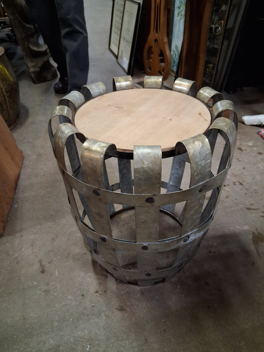 SMALL TIN PLANT STAND WITH CAGES
