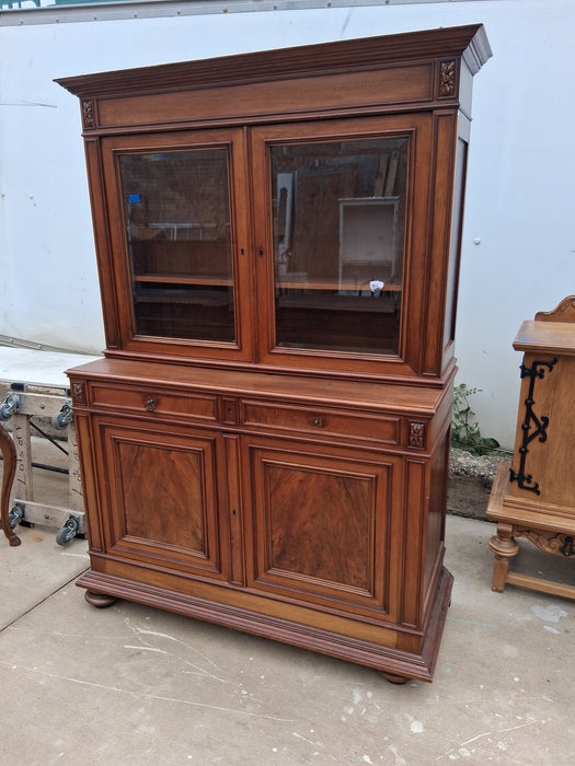 LOUIS PHILIPPE MAHOGANY 2 PIECE VITRINE CABINET