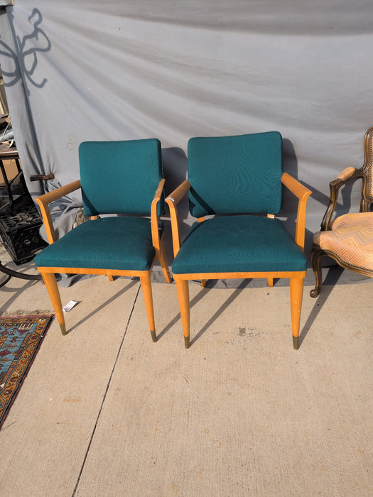 PAIR OF GREEN UPHOLSTERED MODERN CHAIRS