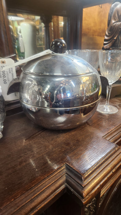 WEST BEND PENGUIN CHROME ICE BUCKET