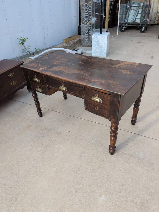FRENCH KNEEHOLE DESK WITH TURNED LEGS