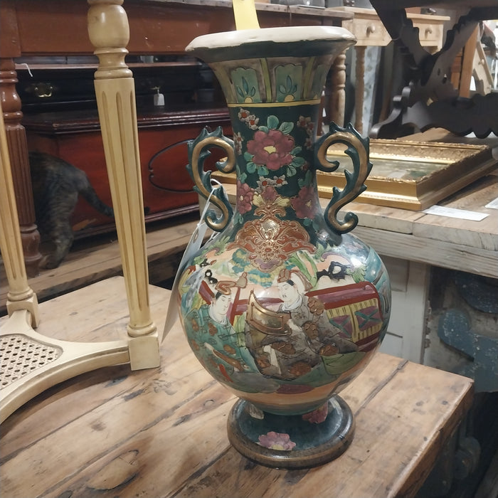 ORIENTAL VASE