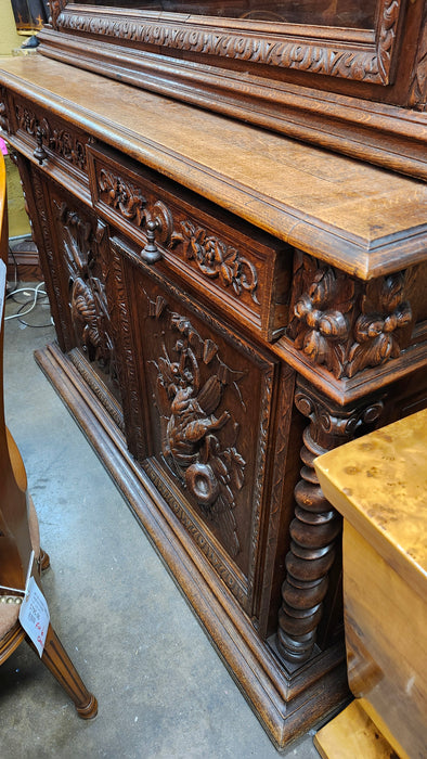ARCHED TOP BARLEY TWIST OAK GAME? SINGLE DOOR BOOKCASE