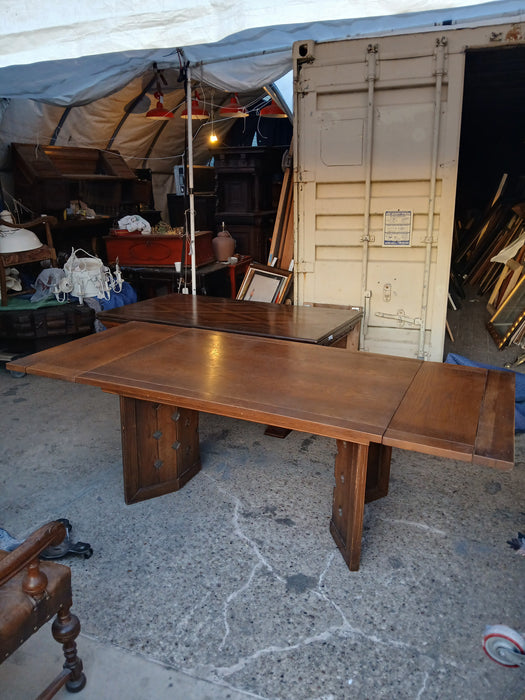 PIERCE CARVED QUATREFOIL OAK DINING TABLE