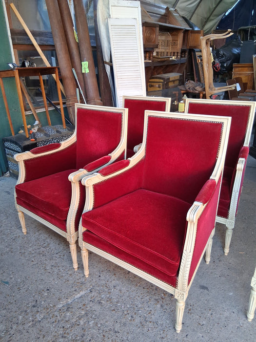 ST OF RED UPHOLSTERED LOUIS XVI  SETTE AND 4 BERGERES