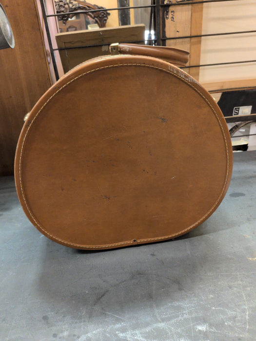 LEATHER TRAVEL CASE