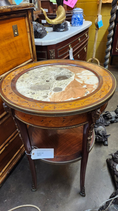 LOUIS XVI ROUND MARBLE TOP TABLE WITH INLAY AND BRONZE MOUNTS
