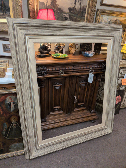 LARGE RUSTIC FRAME WITH BURLAP FILET