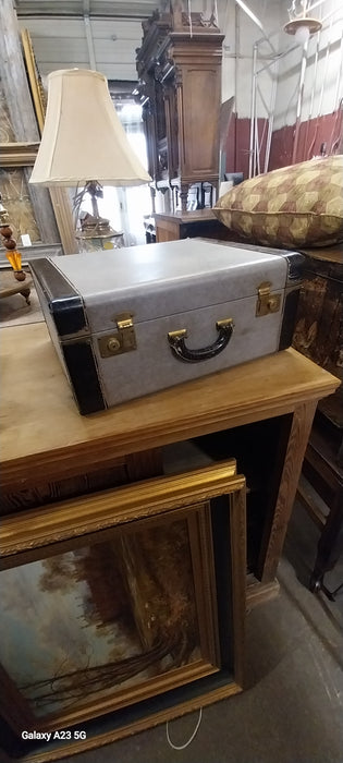 LEATHER BOUND VINTAGE SUITCASE WITH VELVET INTERIOR