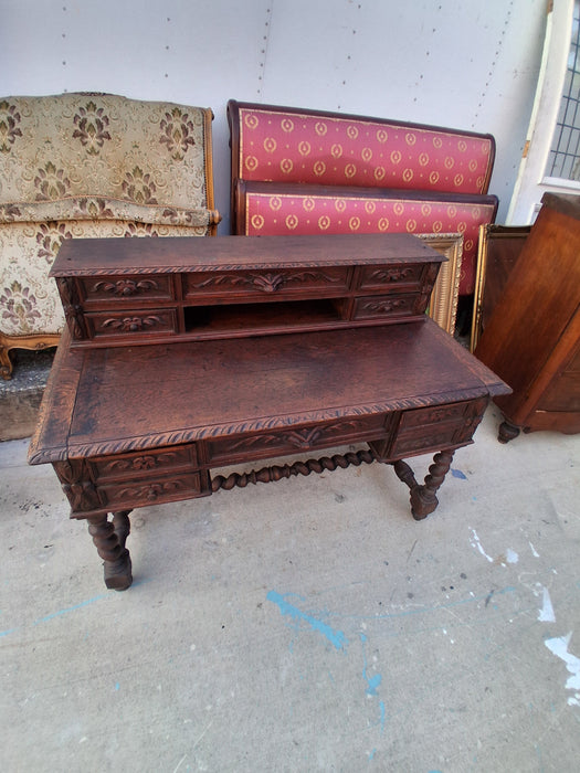 LOUIS XIII BARLEY TWIST OAK DESK