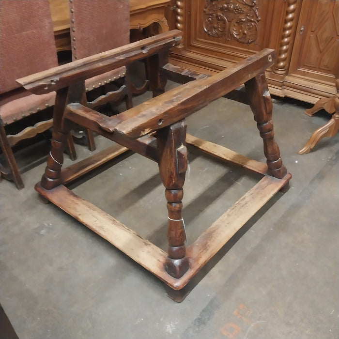 EARLY FRENCH PINE PUB TABLE