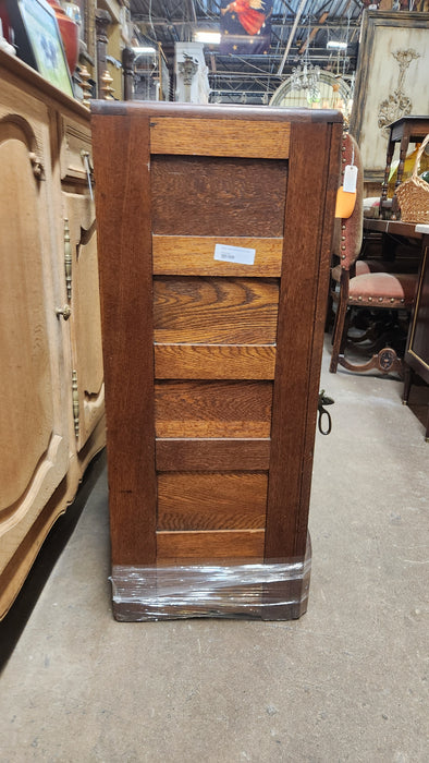 SMALL OAK AMERICAN ICE BOX