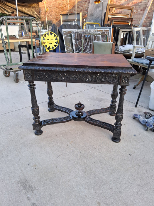 SMALL SINGLE DRAWER FRENCH OAK DESK