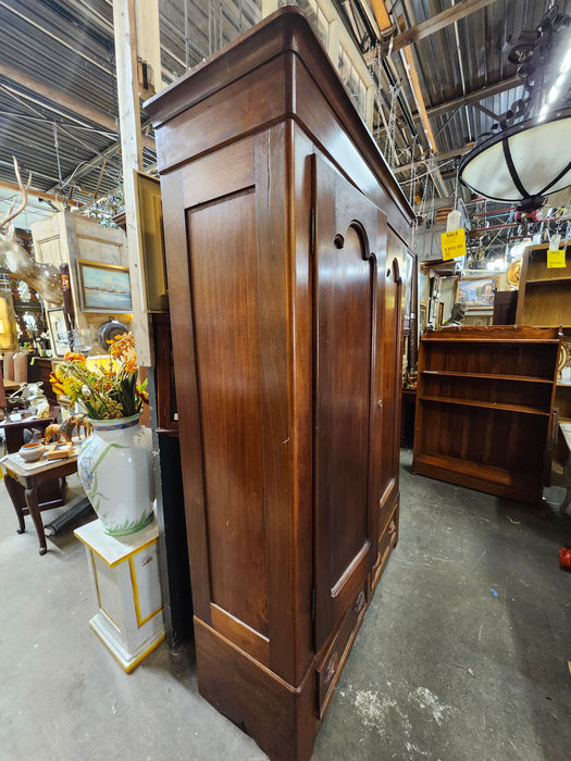 AMERICAN 2 DOOR WALNUT WARDROBE