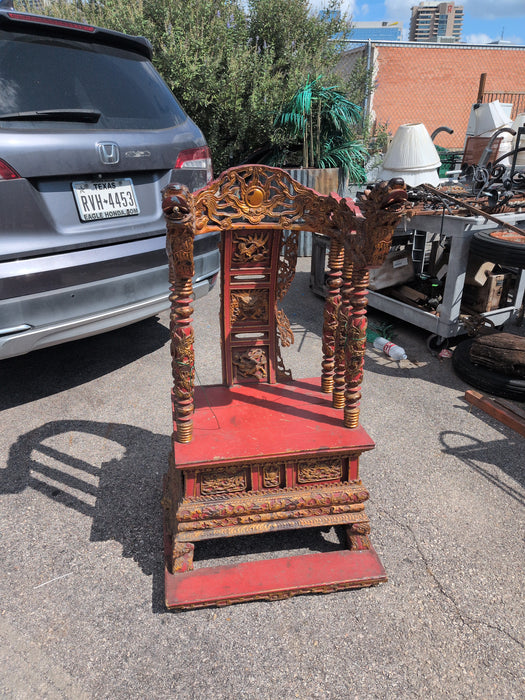 GILT ASIAN THRONE CHAIR - AS FOUND
