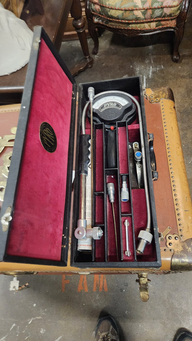 BLACK CASE WITH PYRO DEVICE