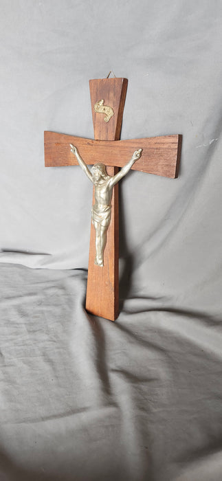 ARTS AND CRAFTS OAK CRUCIFIX WITH NICKLE CORPUS