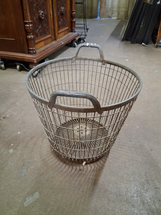 METAL OYSTER BASKET