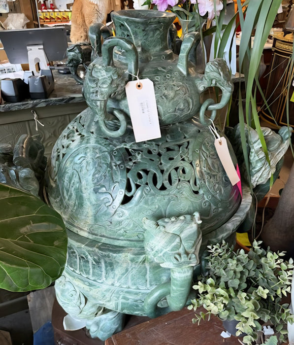 LARGE GREEN MARBLE CHINESE CENSOR