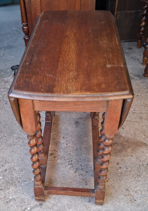 SMALL BARLEY TWIST DROP LEAF TABLE