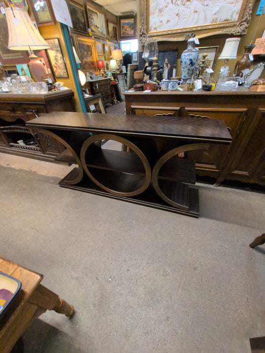 LONG MODERN GOLD TRIM CONDILE
