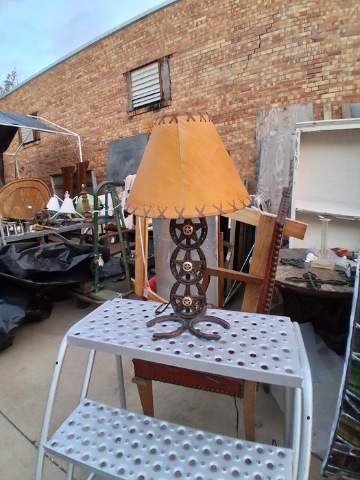 TEXAS HORSESHOE LAMP